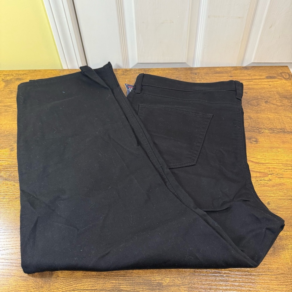 IZOD Black Regular Fit Jeans - Picture 2 of 5
